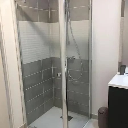 Neuf Pontaillac Apartmán *